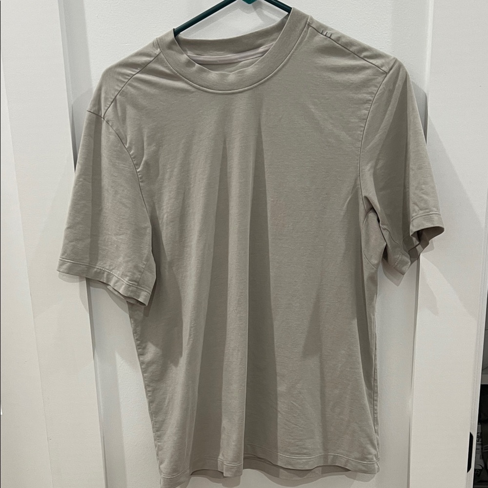 lululemon athletica Men's Tan Short Sleeve Tee